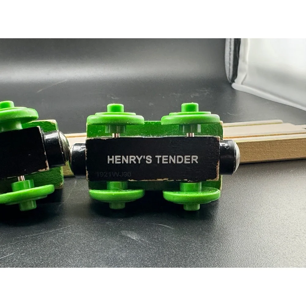 Learning Curve Thomas Henry Wooden Railway Train with Tender‎ Vtg 2003 #3 Green